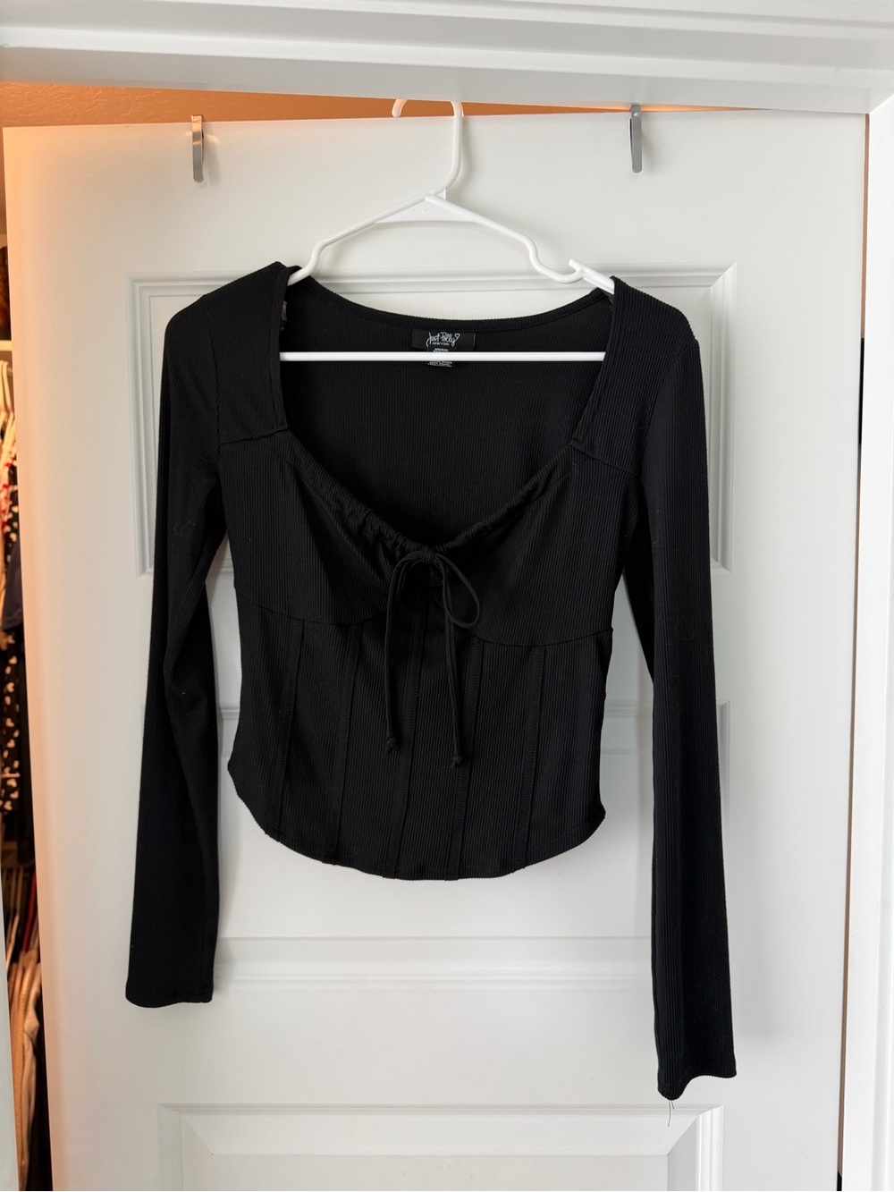 Black Ribbed Long-Sleeve Tie-Front Blouse